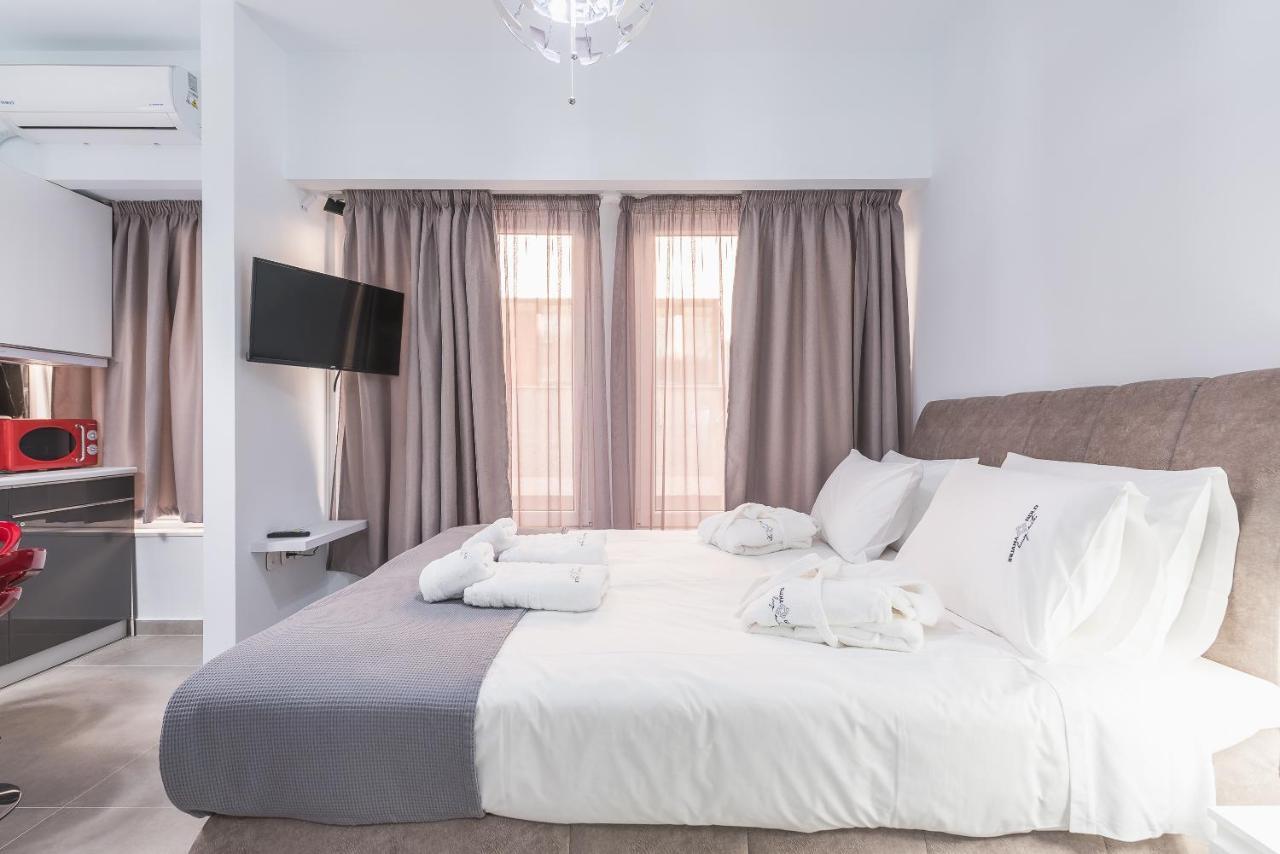 Iguana Gold Luxury Suites 1Min From Ermou Str Athen Exterior foto