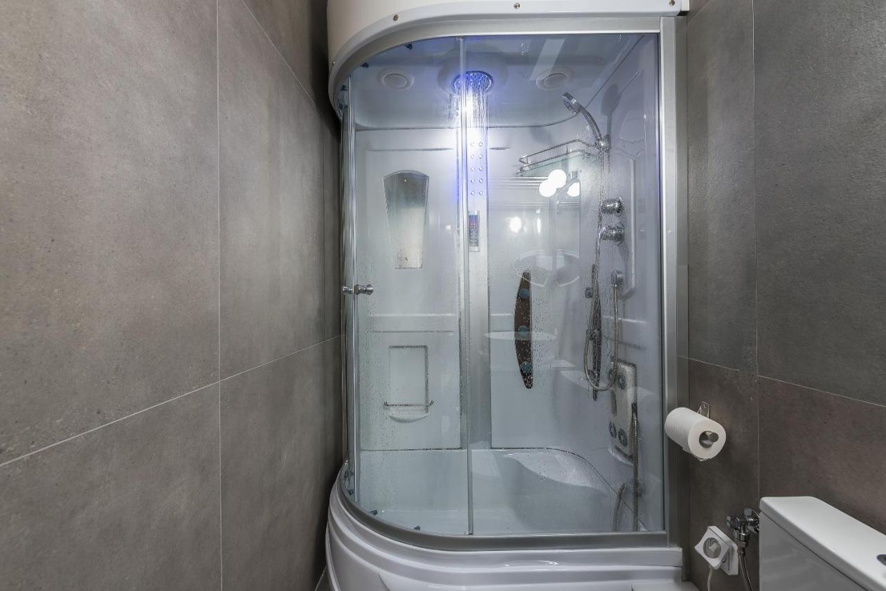 Iguana Gold Luxury Suites 1Min From Ermou Str Athen Exterior foto