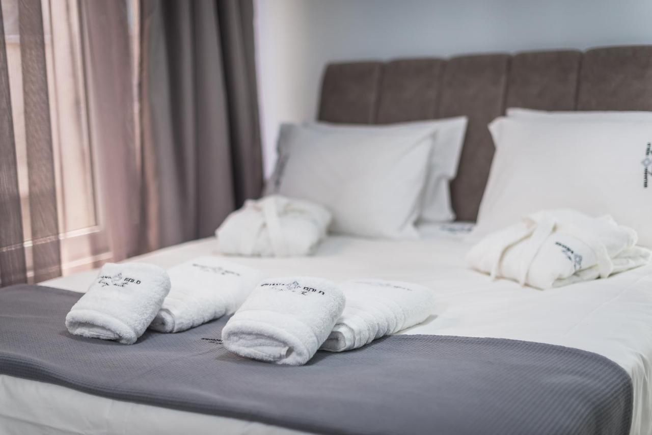 Iguana Gold Luxury Suites 1Min From Ermou Str Athen Exterior foto